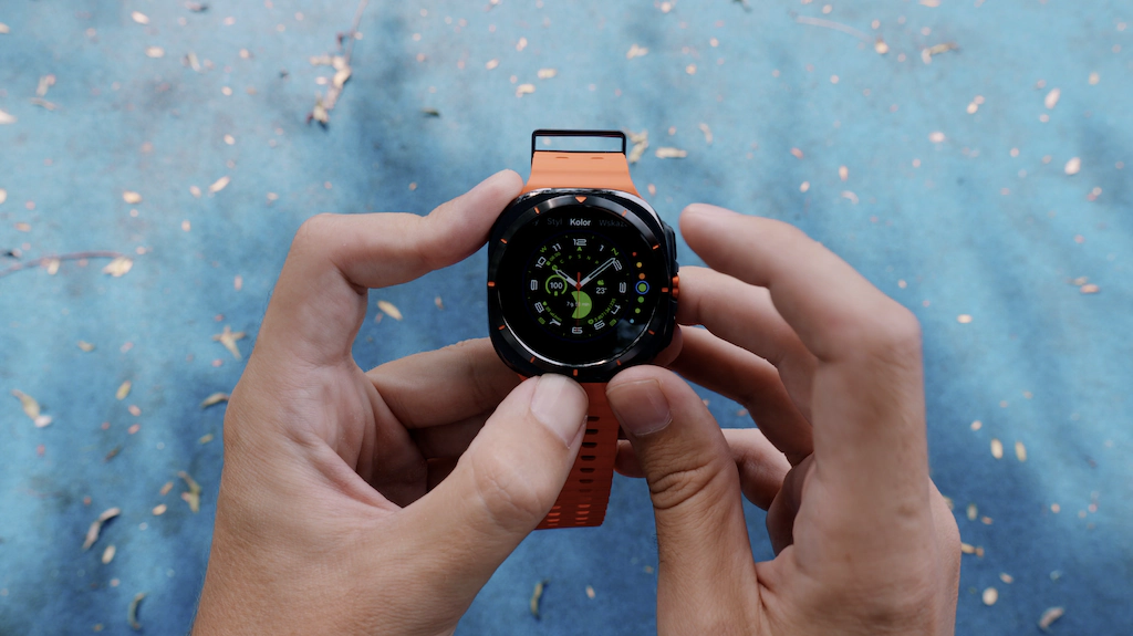 Samsung Galaxy Watch Ultra skończmy te porównania do Apple